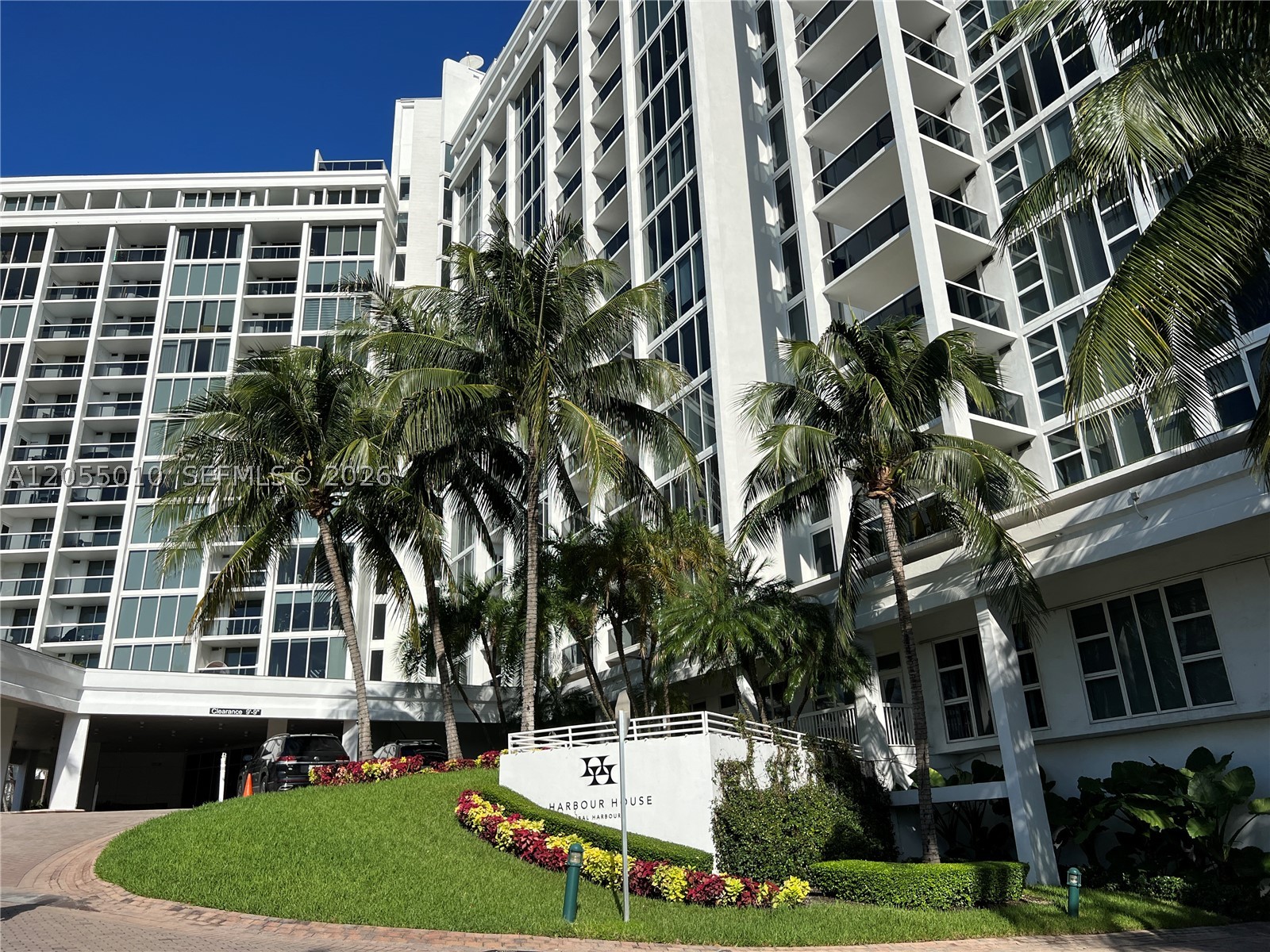 HARBOUR HOUSE - Residential