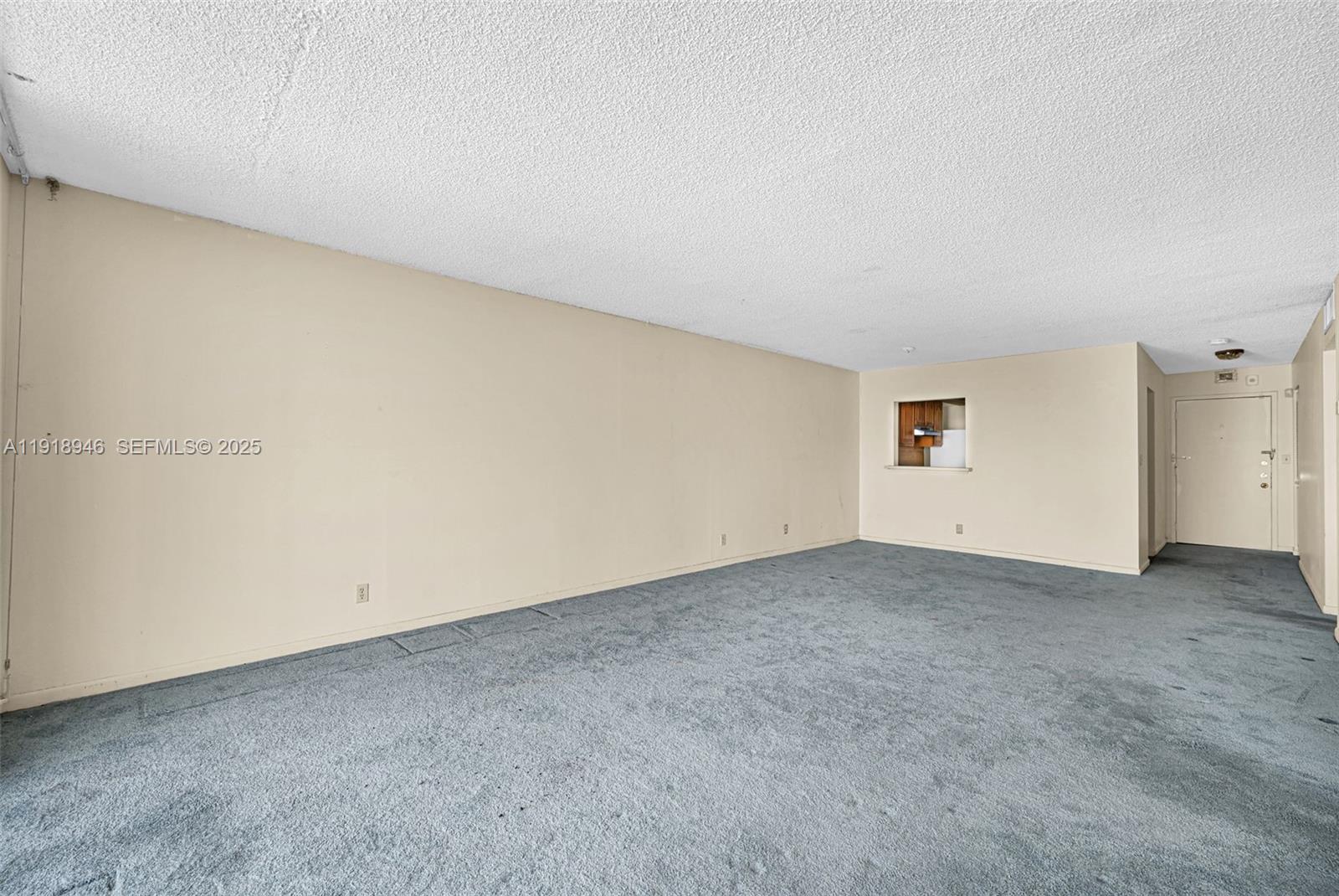 DIXIANA CONDO - Residential