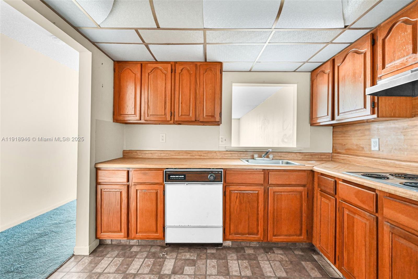 DIXIANA CONDO - Residential
