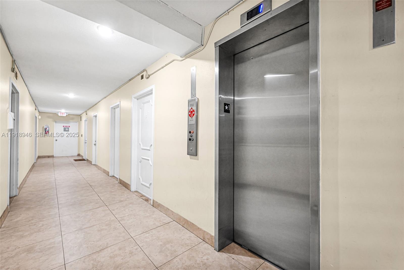 DIXIANA CONDO - Residential