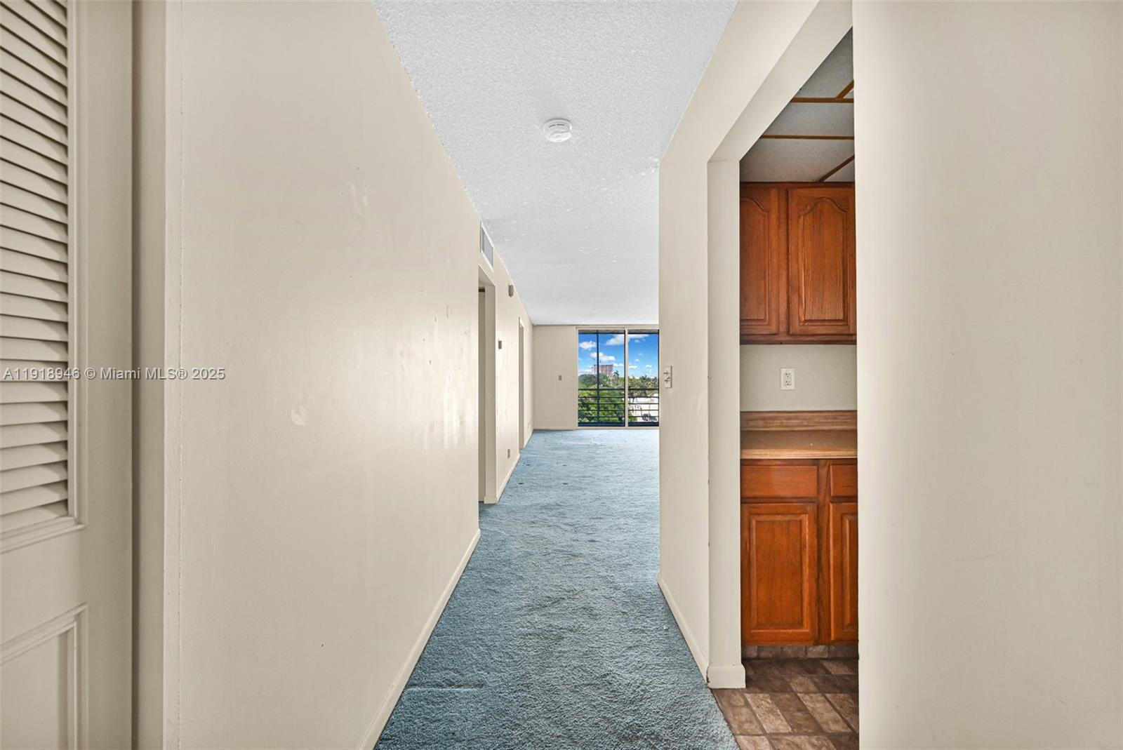 DIXIANA CONDO - Residential