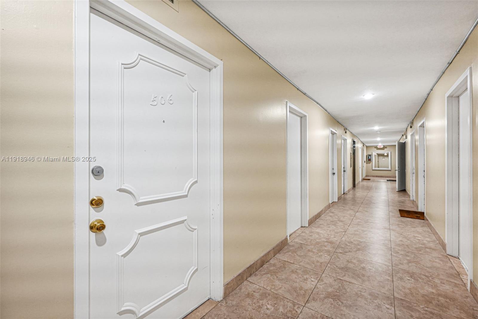 DIXIANA CONDO - Residential