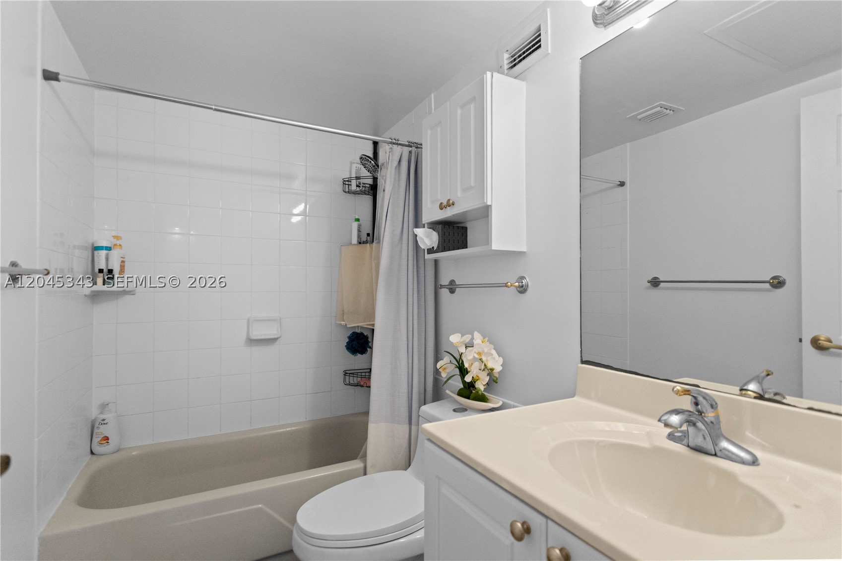 WAVE CONDO - Residential Lease