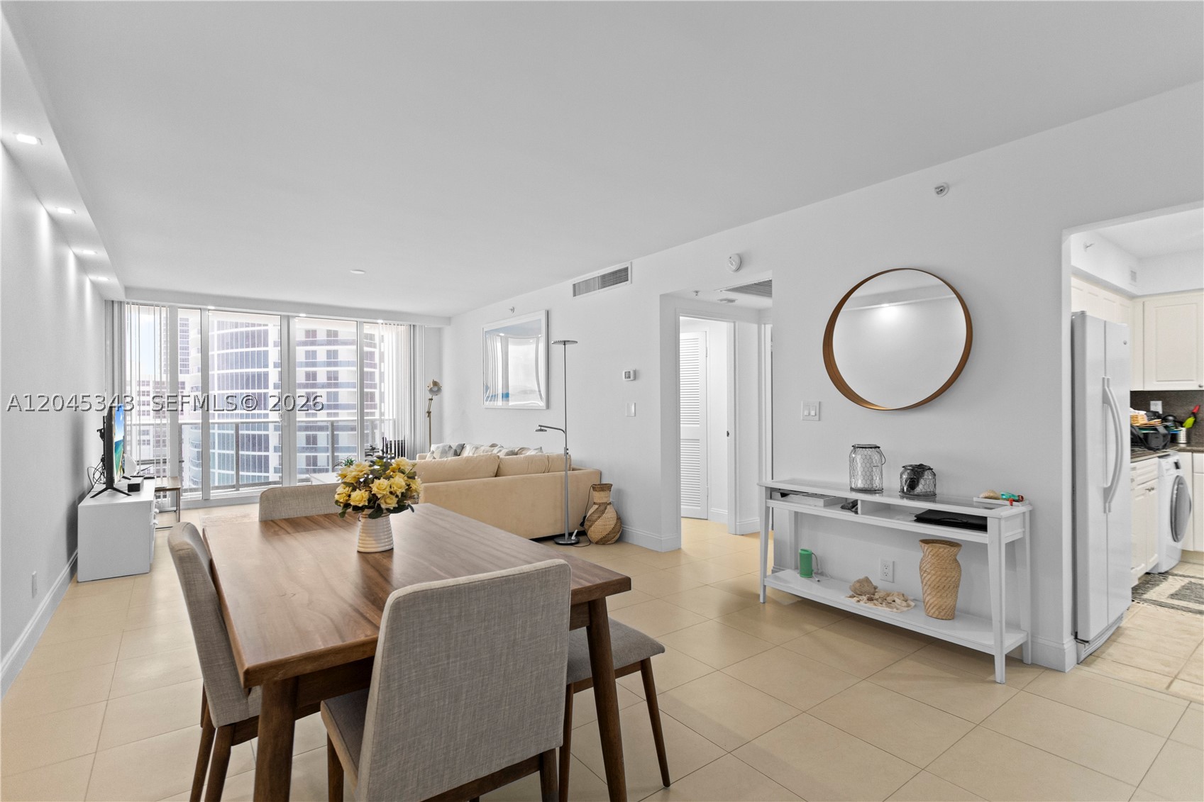 WAVE CONDO - Residential Lease