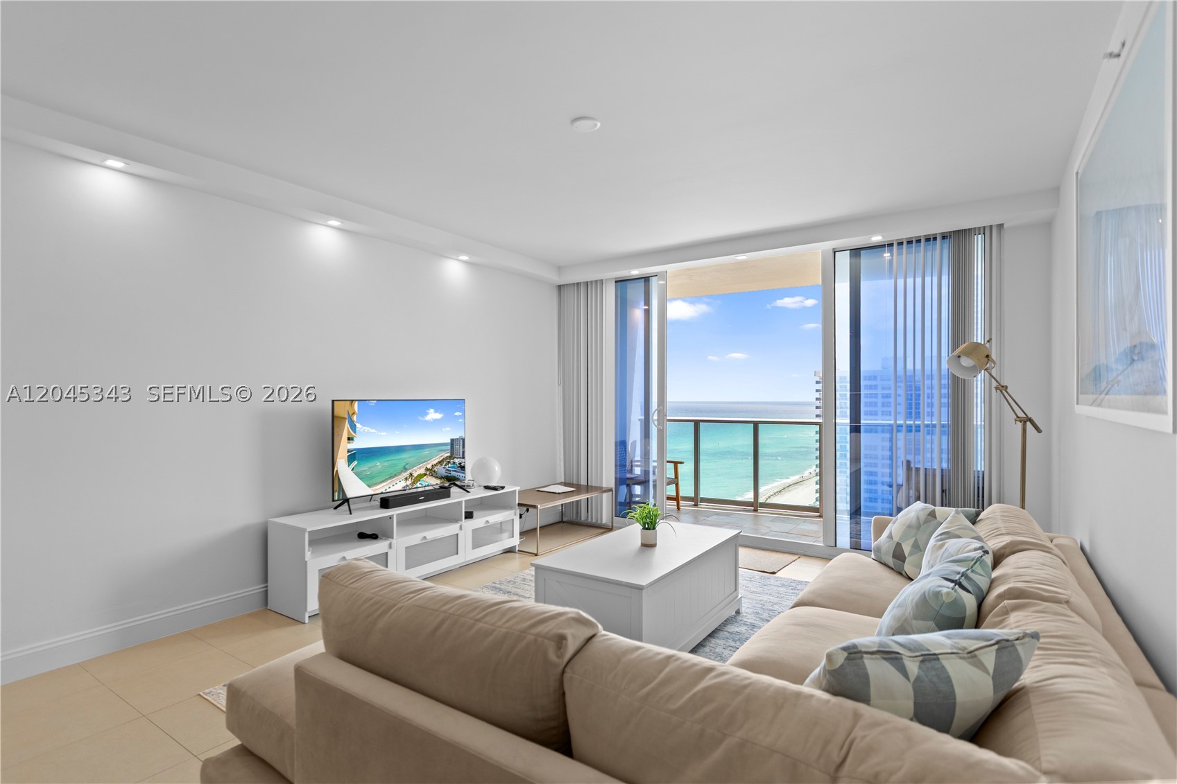 WAVE CONDO - Residential Lease