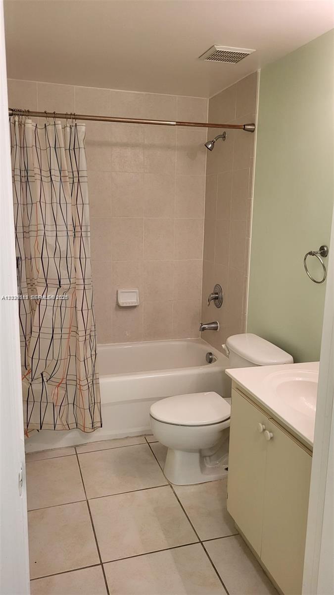 PALM GARDENS AT DORAL CON - Residential