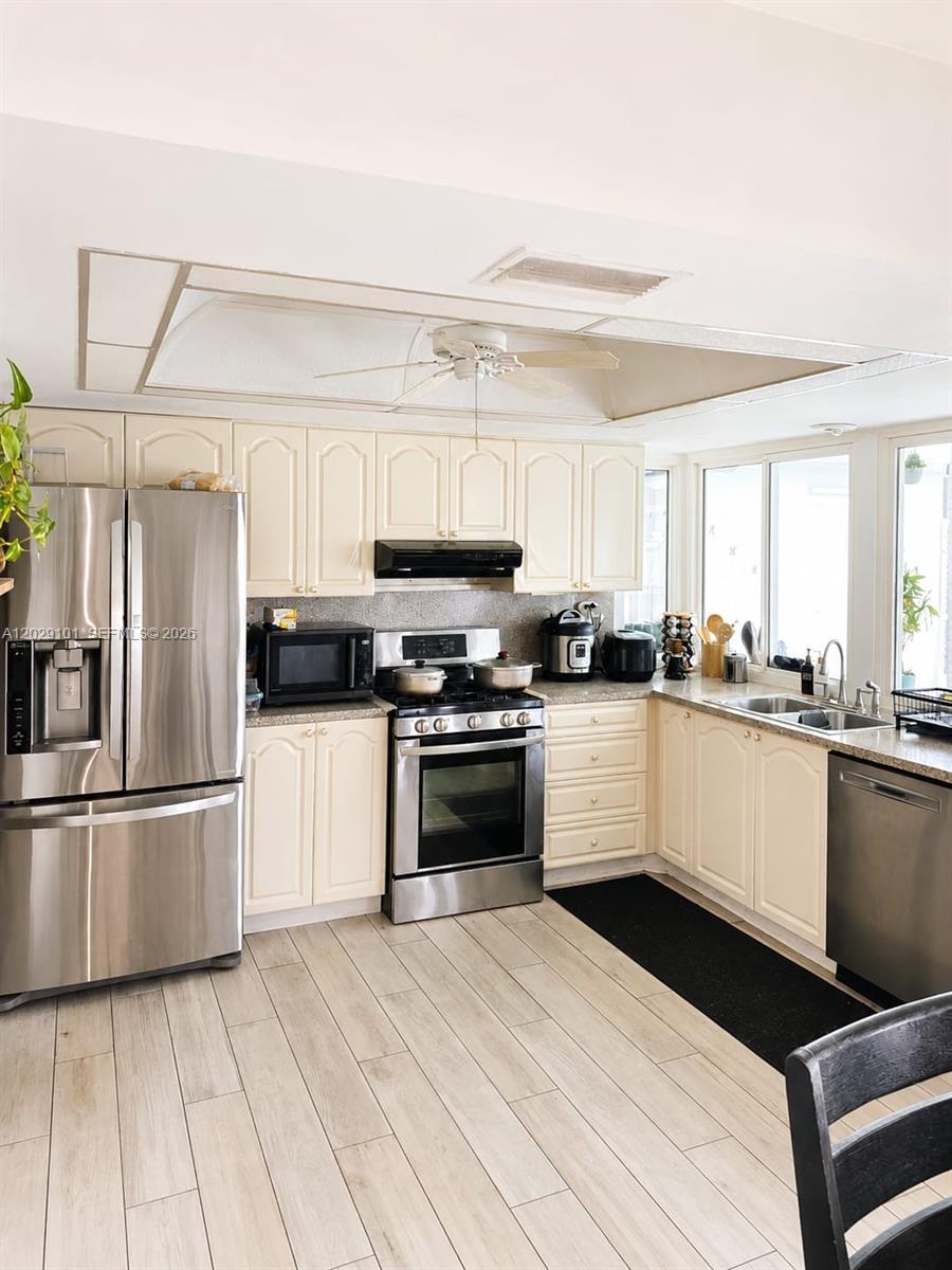 MIRAMAR PARK THIRD ADD - Residential