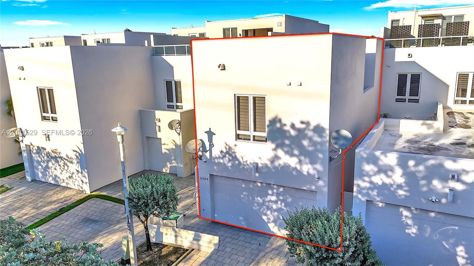 LANDMARK AT DORAL - Residential