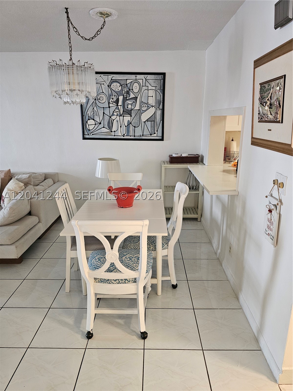 FIRST GULFSTREAM GARDEN - Residential Lease
