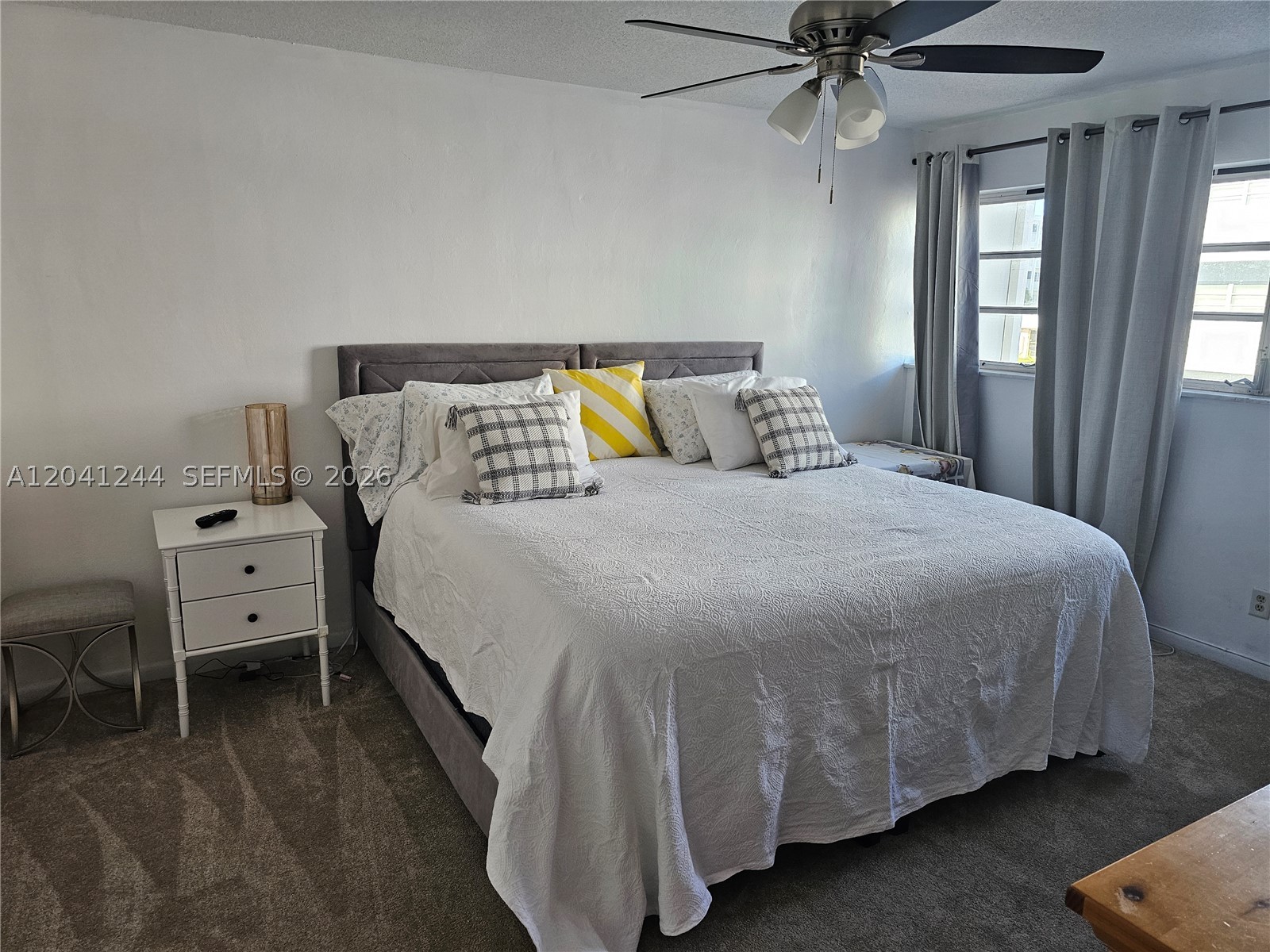 FIRST GULFSTREAM GARDEN - Residential Lease