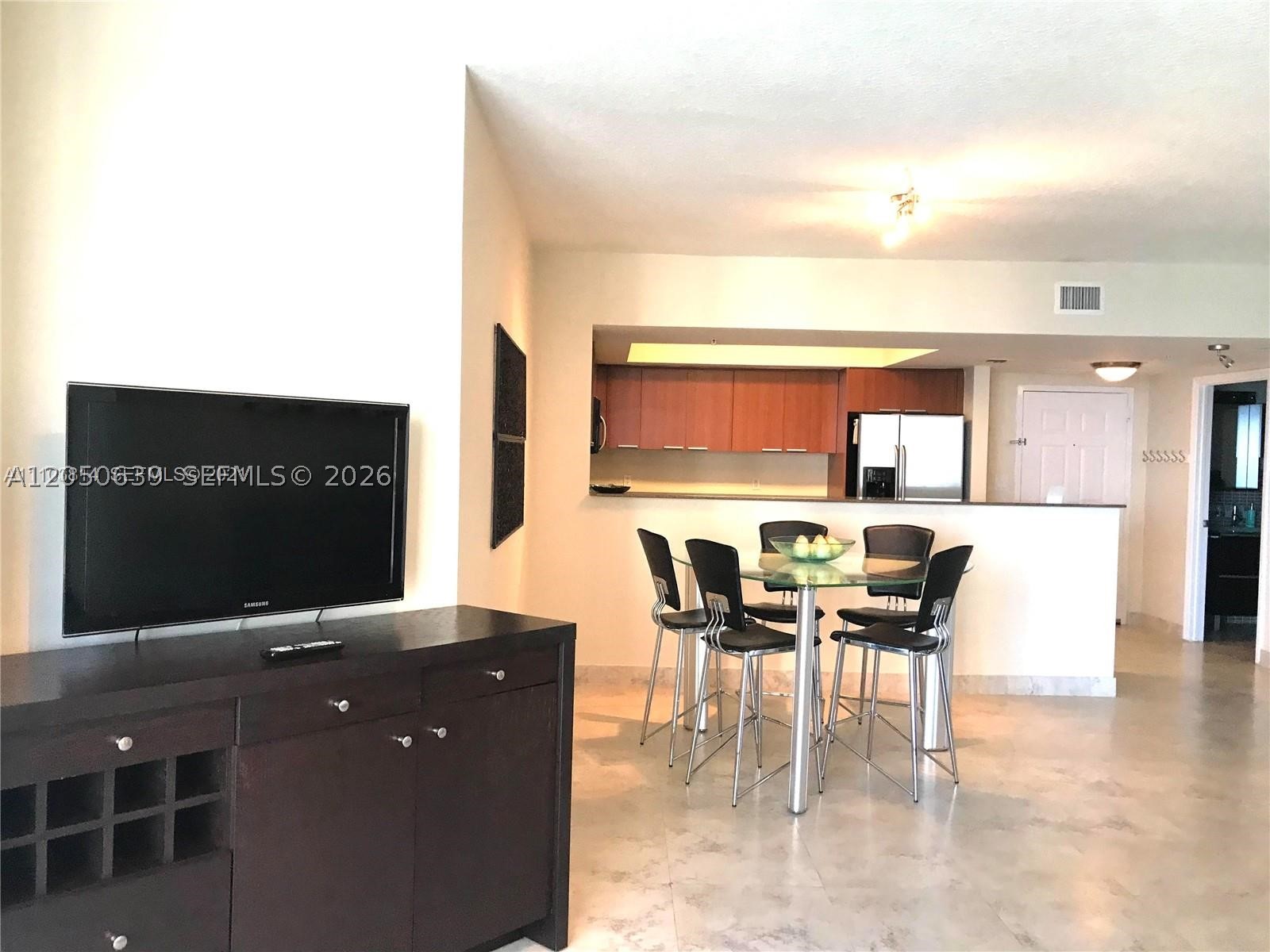 LA PERLA CONDO - Residential