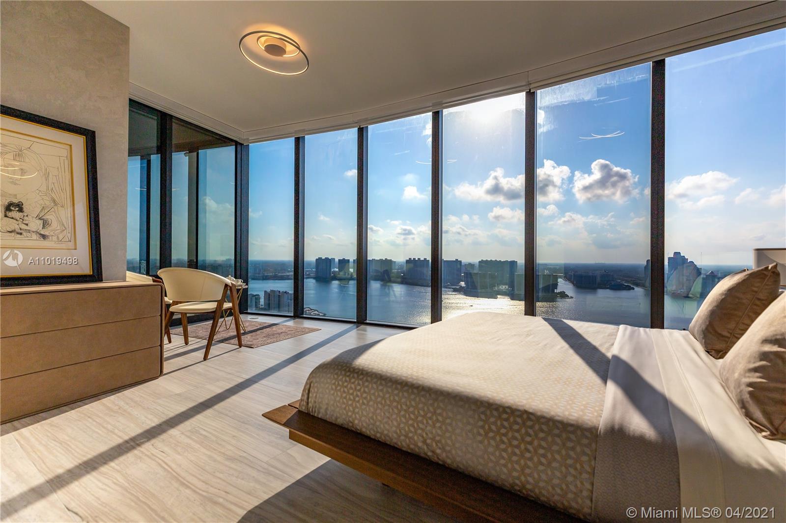 18555 COLLINS AVENUE COND - Residential