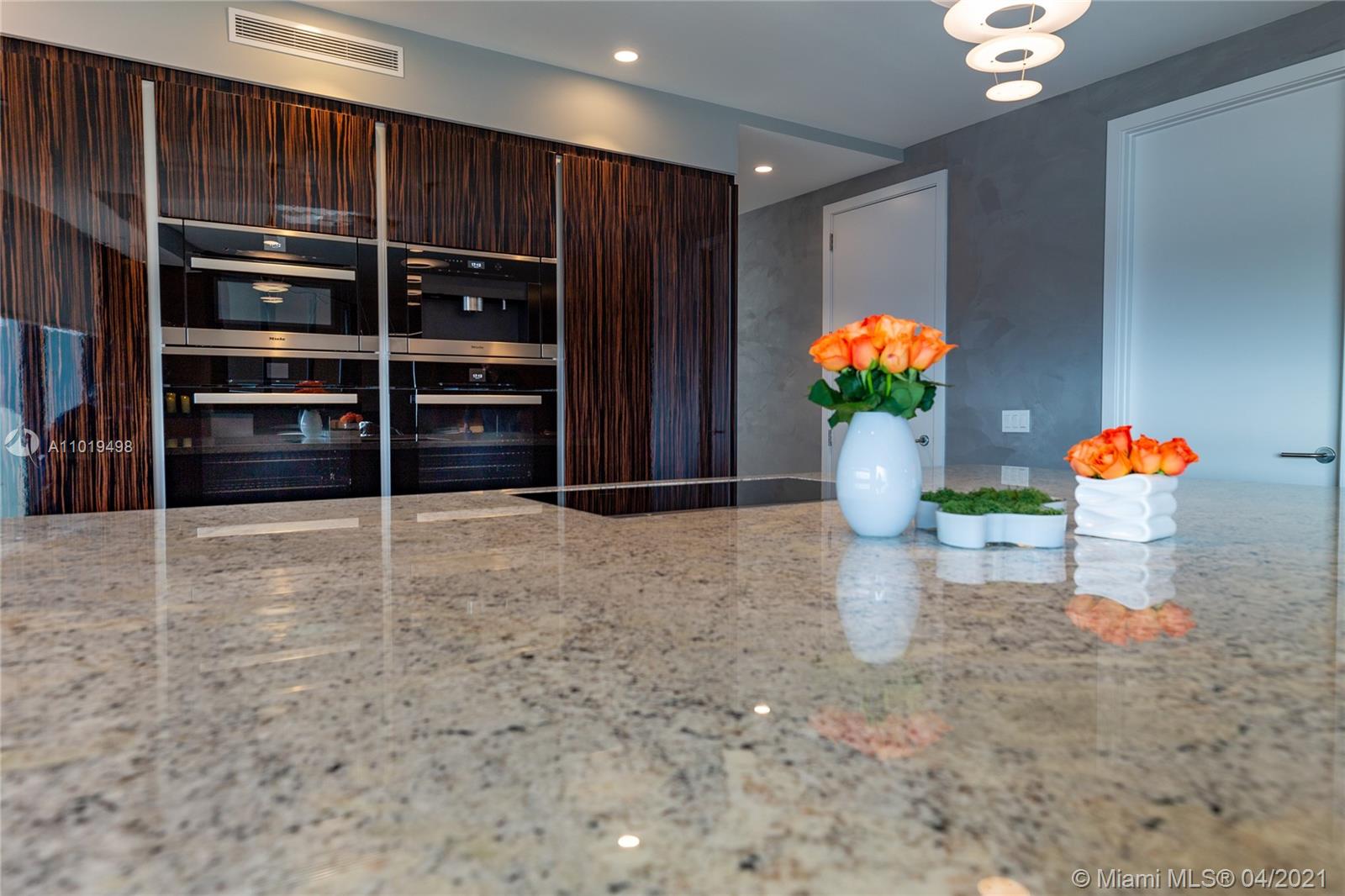 18555 COLLINS AVENUE COND - Residential