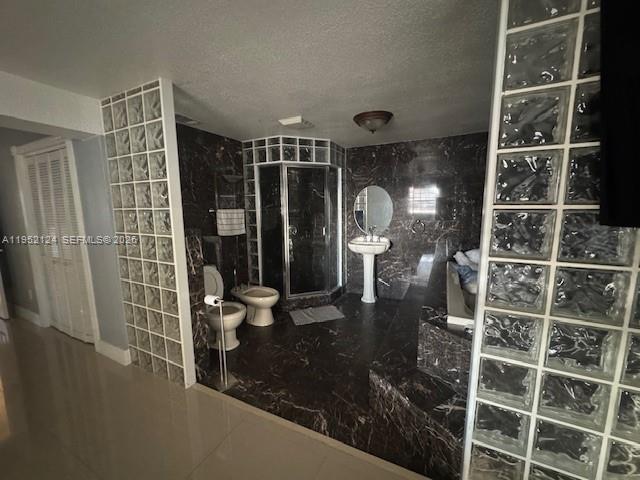 CAROL CITY LAKE STEVEN ES - Residential Lease
