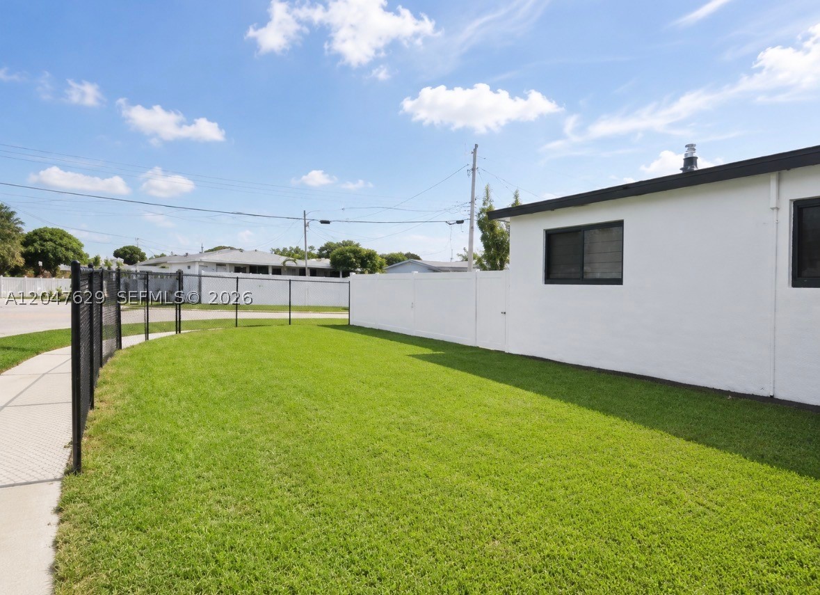 EAST DIXIE PARK 1ST ADDN - Residential