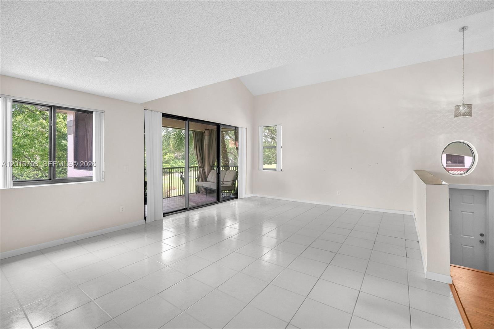 LAS VERDES CONDO - Residential