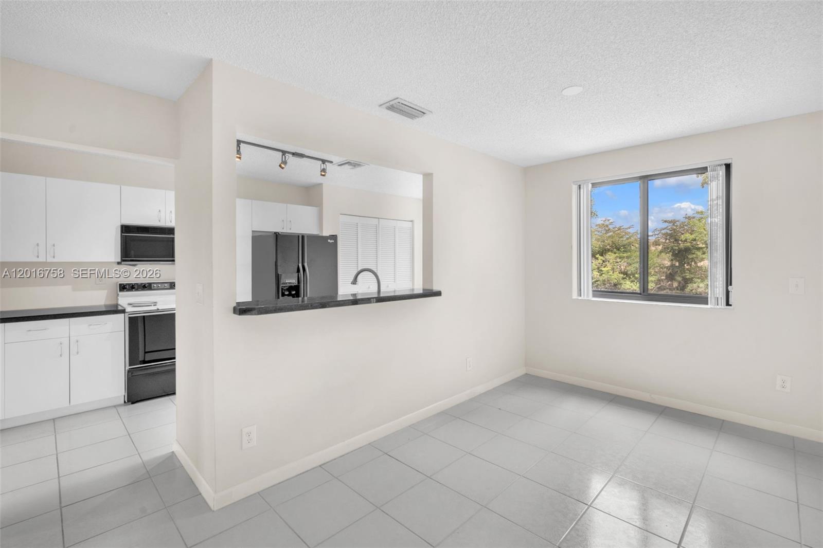 LAS VERDES CONDO - Residential