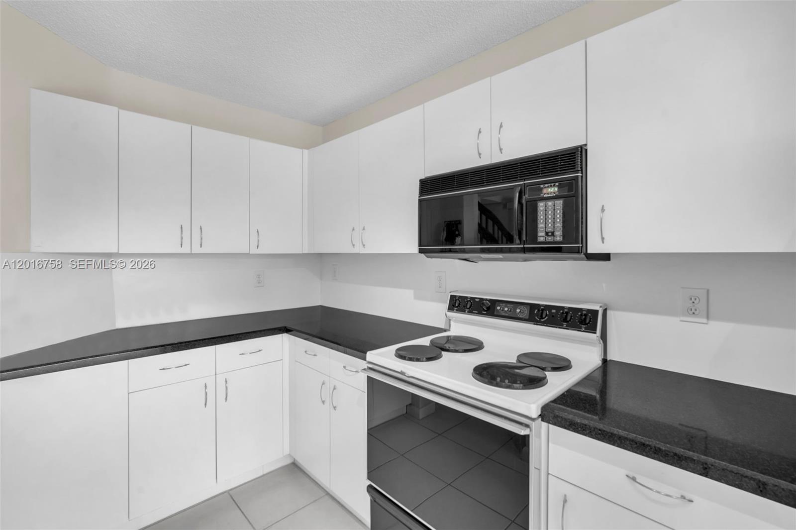 LAS VERDES CONDO - Residential