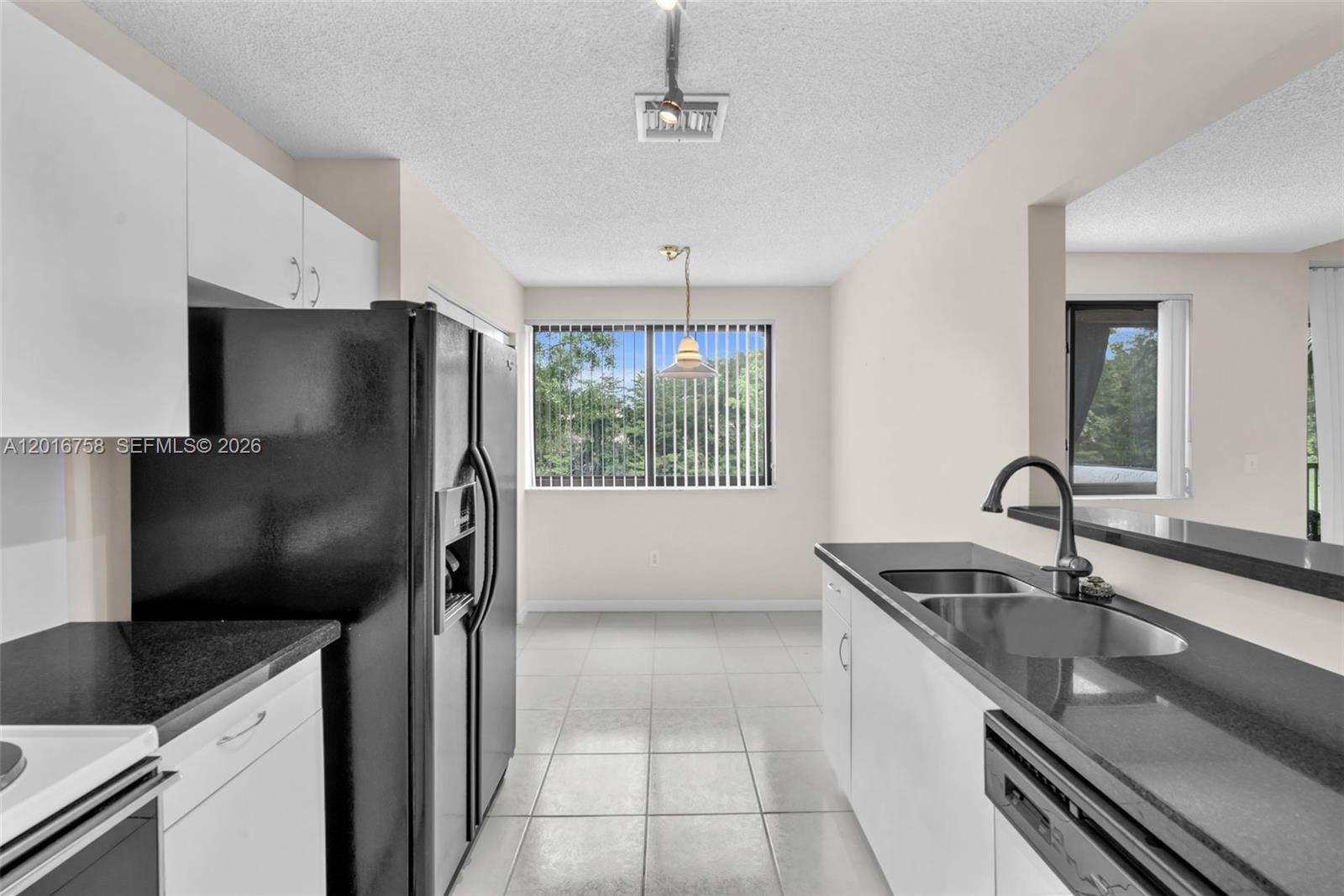 LAS VERDES CONDO - Residential