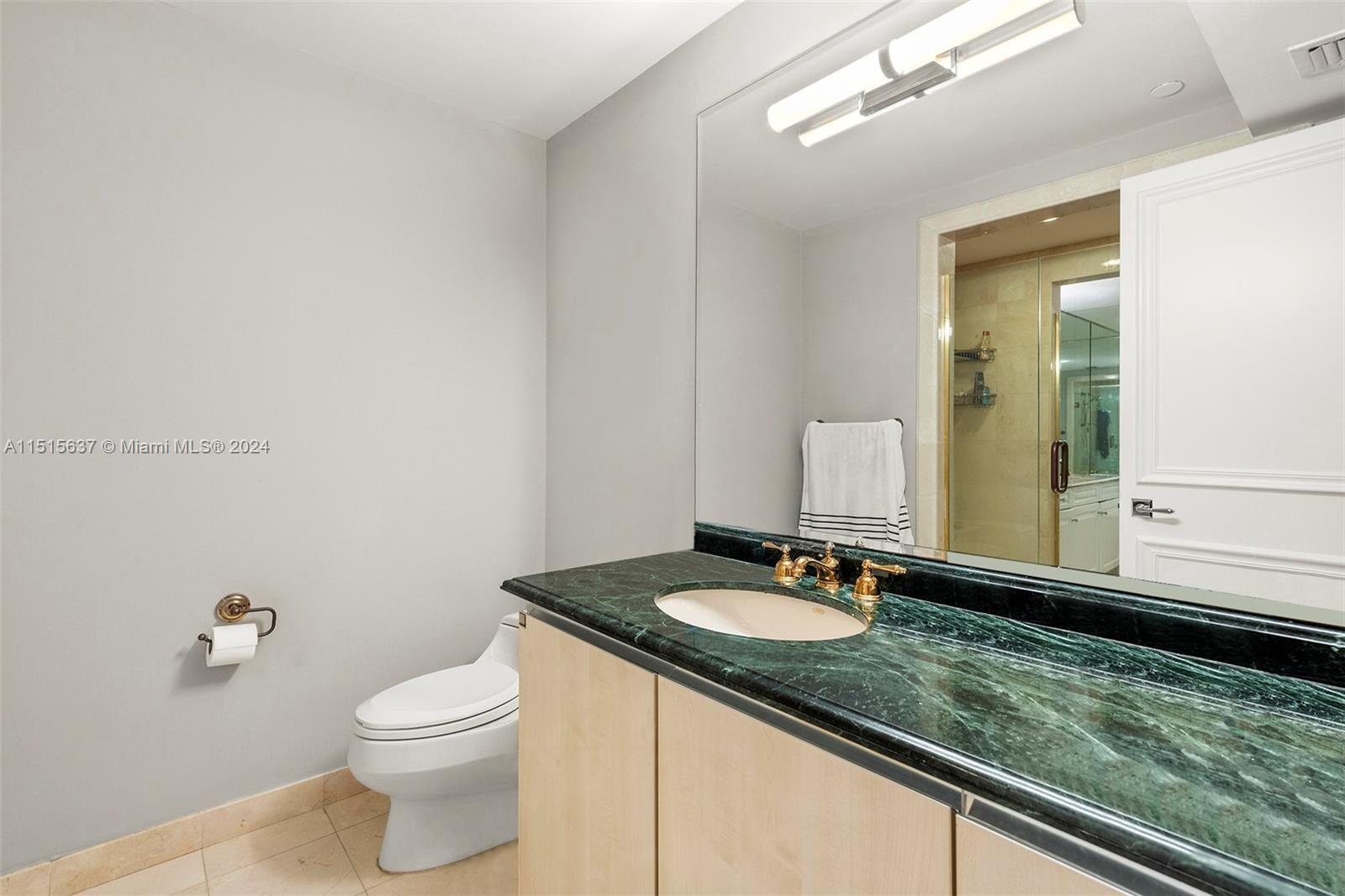 GRAND BAY RESIDENCES COND - Residential