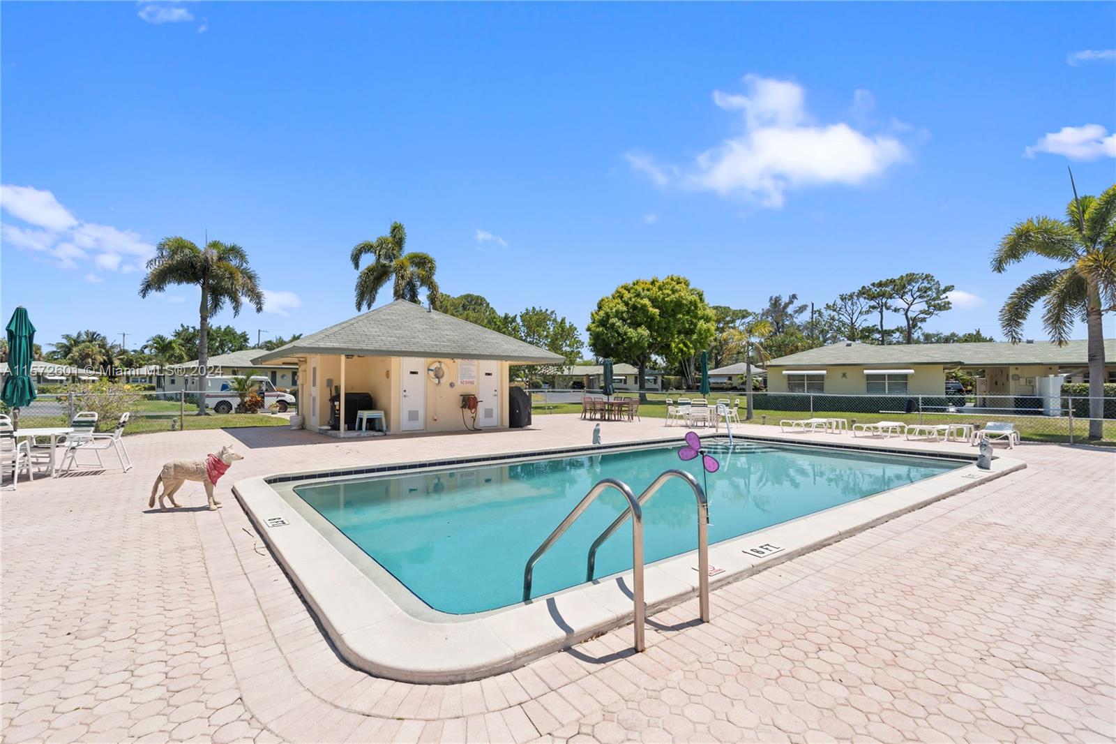 COUNTRY MANORS CONDO - Residential