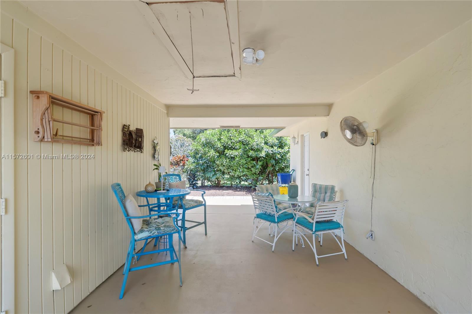 COUNTRY MANORS CONDO - Residential