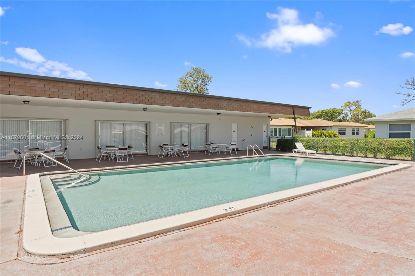 COUNTRY MANORS CONDO - Residential