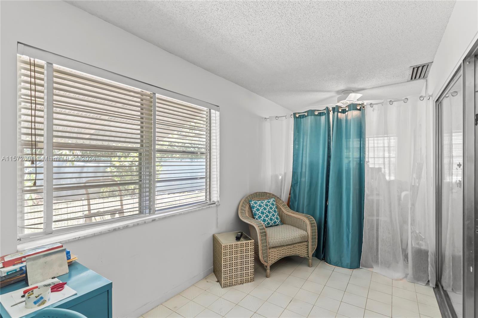 COUNTRY MANORS CONDO - Residential