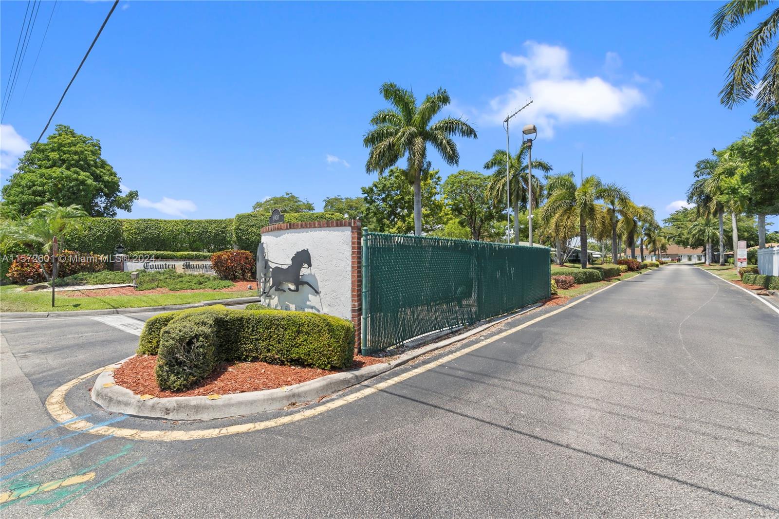 COUNTRY MANORS CONDO - Residential