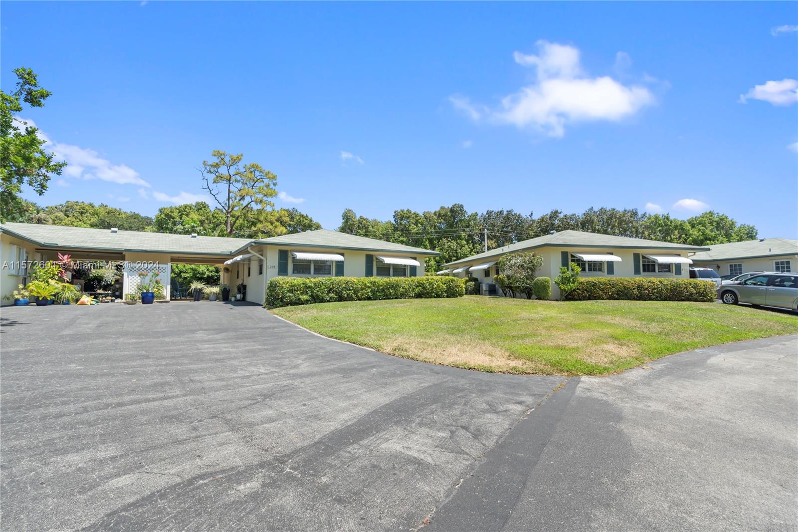 COUNTRY MANORS CONDO - Residential