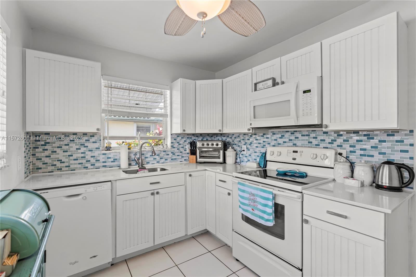 COUNTRY MANORS CONDO - Residential
