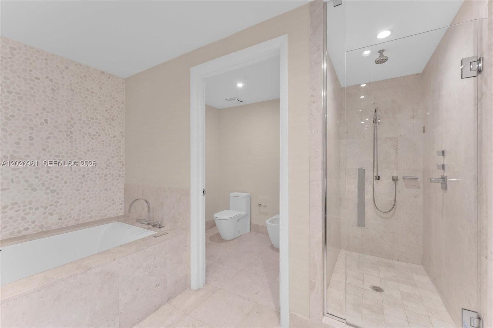 JADE OCEAN CONDO - Residential