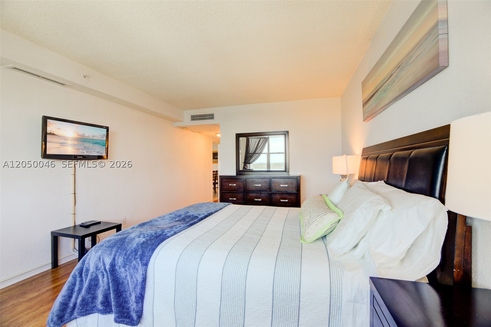WAVE CONDO - Residential Lease