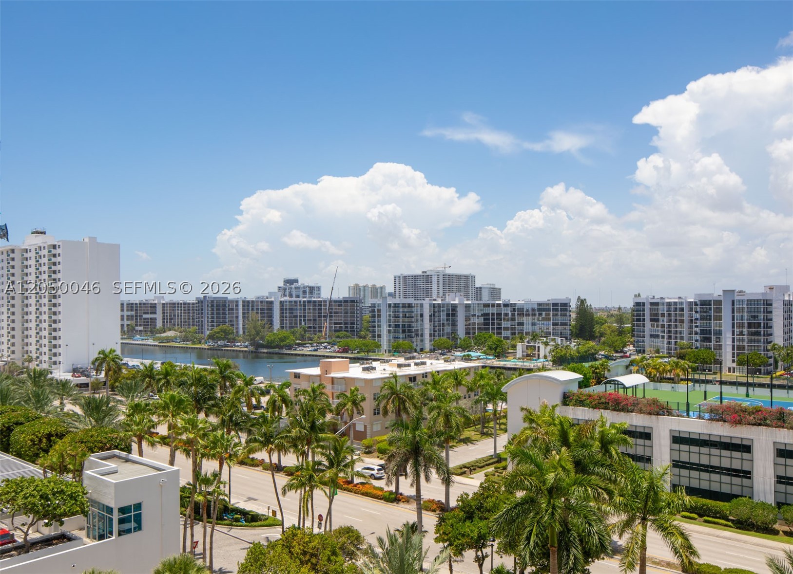 WAVE CONDO - Residential Lease