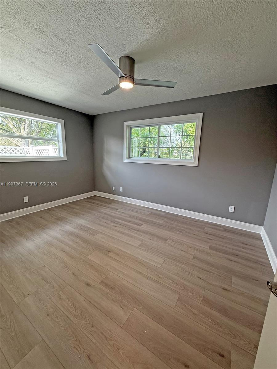 PLANTATION PARK LAKESITES - Residential