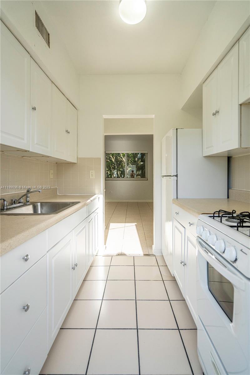 NORMANDY BEACH SOUTH - Residential Lease