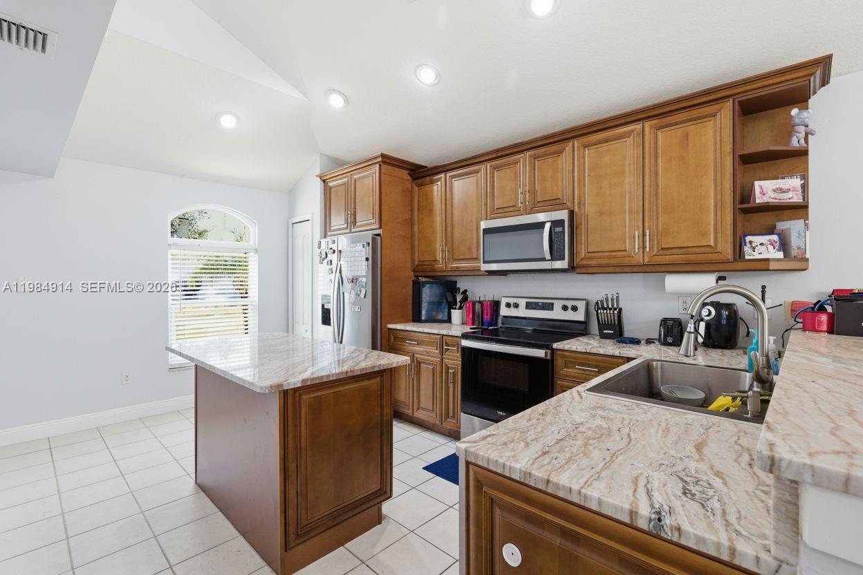 KINGS LAKE PHASE 3 - Residential