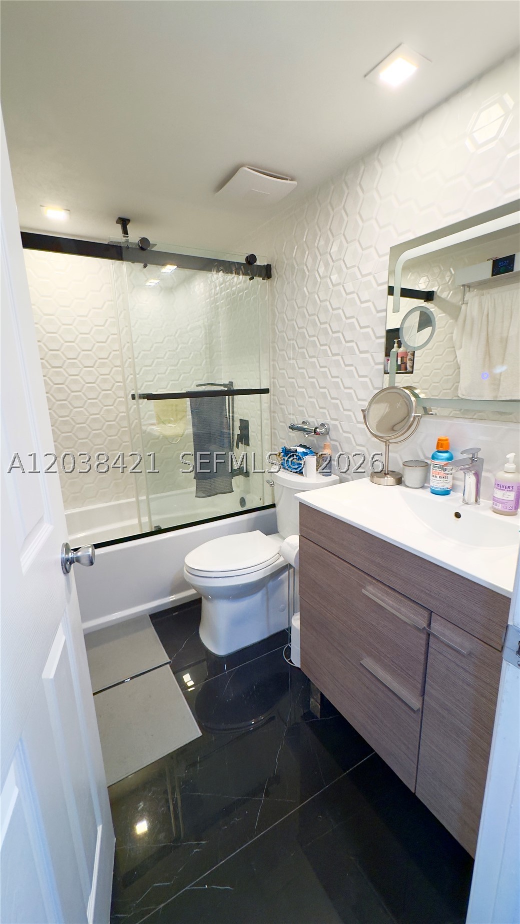 AVENTI AT AVENTURA CONDO - Residential Lease
