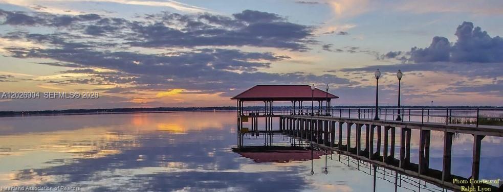 SUN N LAKE - Land
