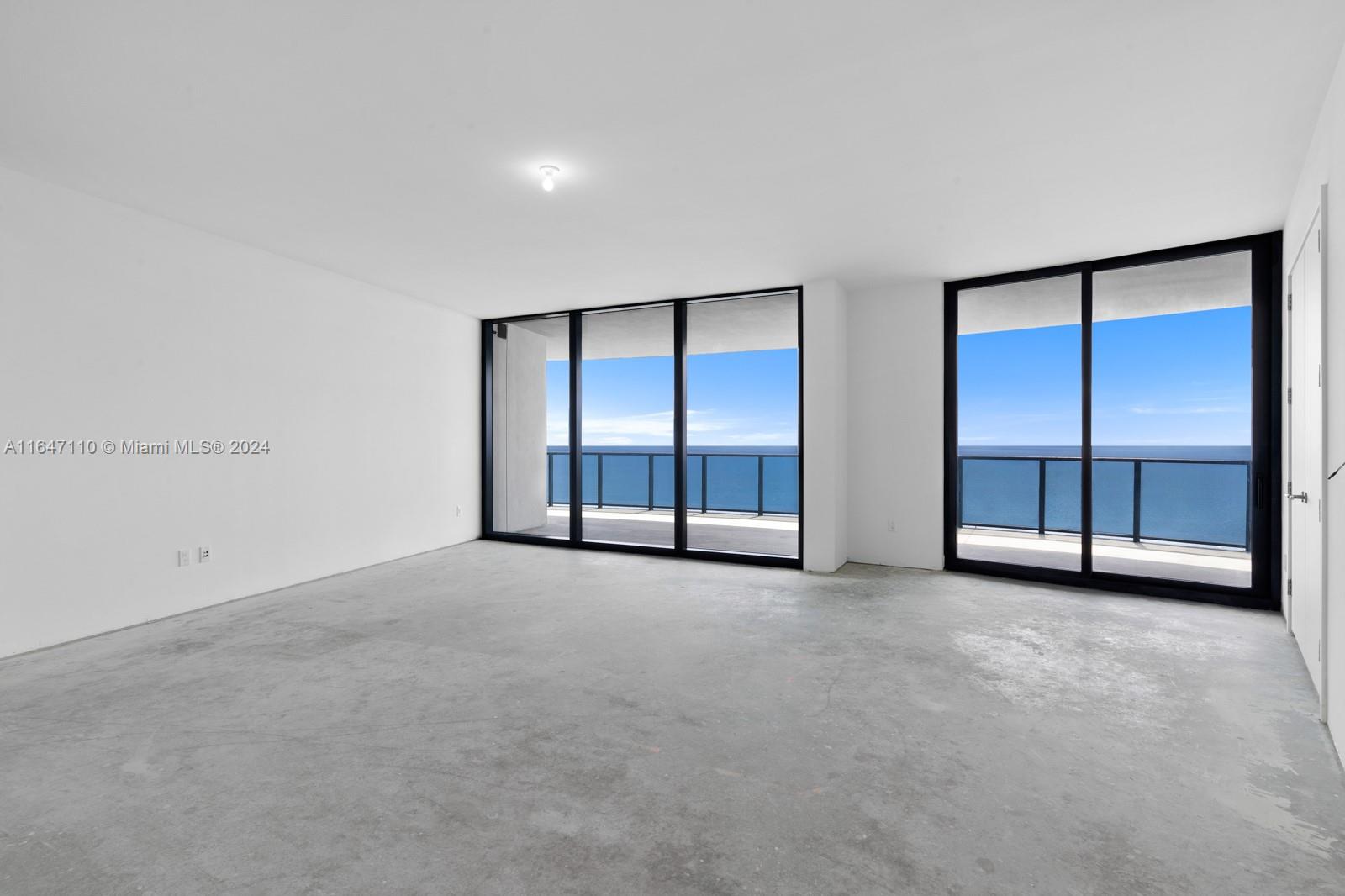 18555 COLLINS AVENUE COND - Residential
