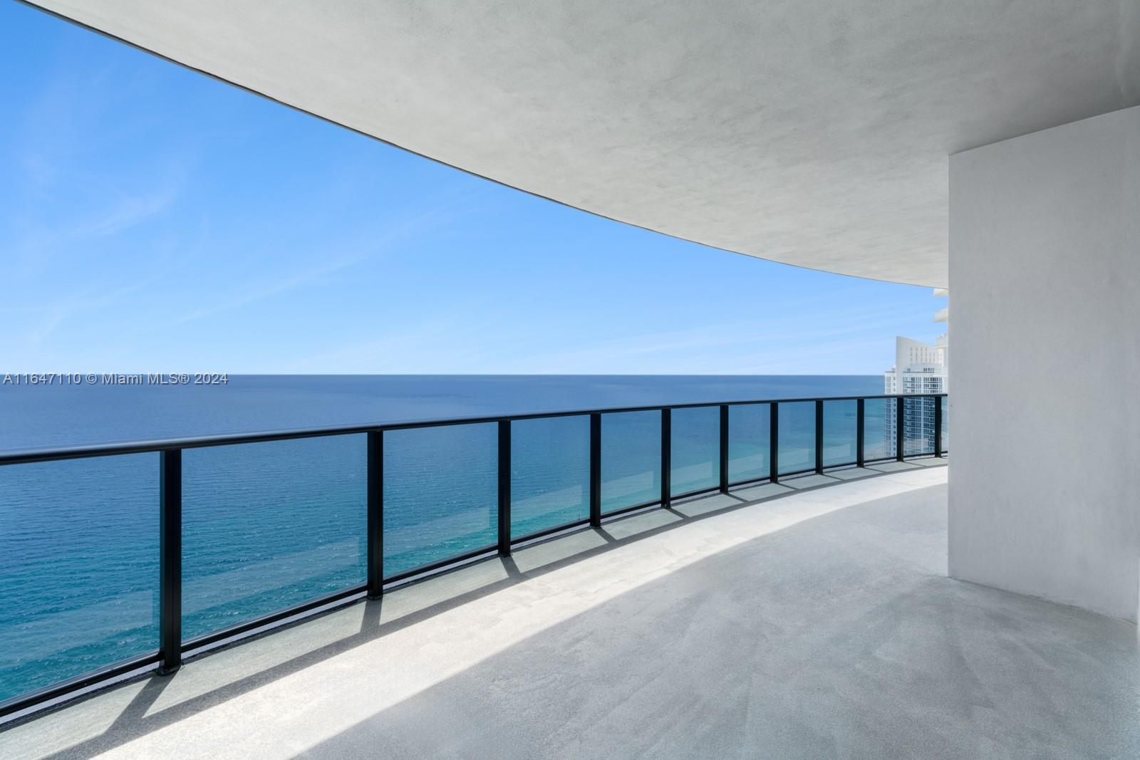 18555 COLLINS AVENUE COND - Residential