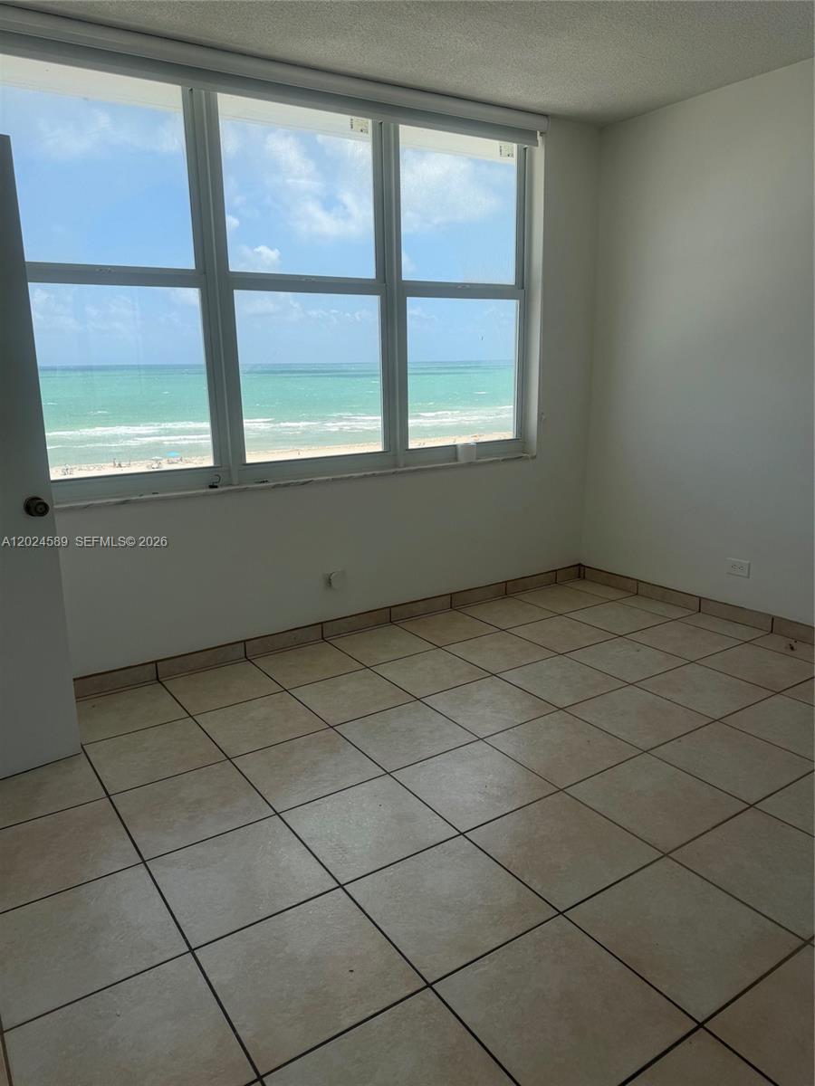 THE PAVILION CONDO - Residential Lease