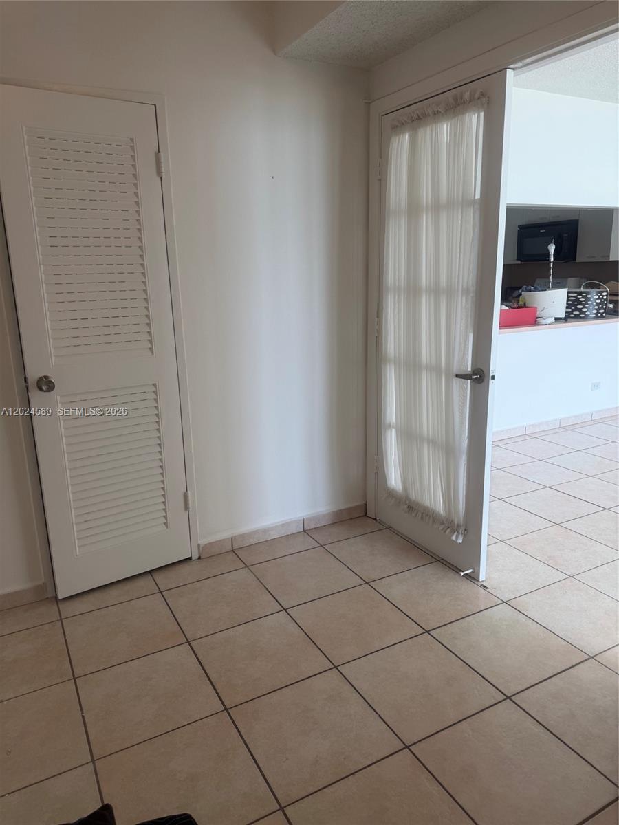 THE PAVILION CONDO - Residential Lease