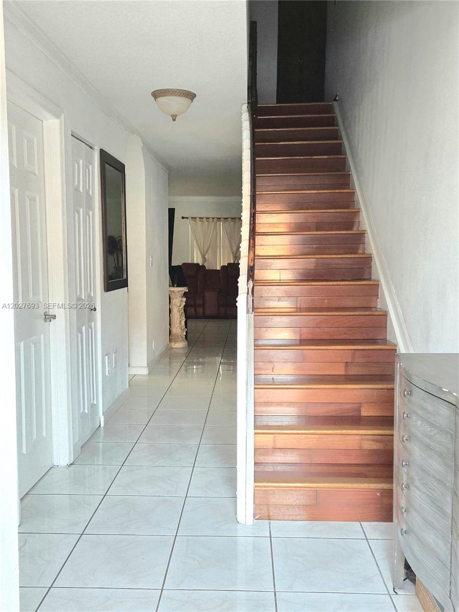 BONITA GOLF VIEW TOWNVILL - Residential