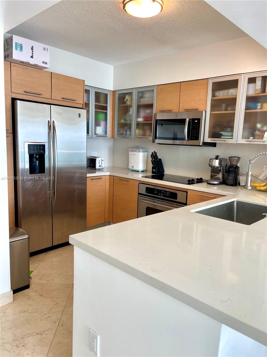BRICKELL ON THE RIVER N T - Residential Lease