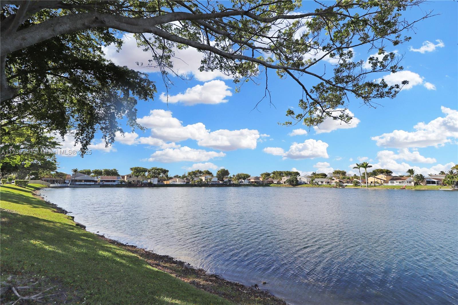 Angelica Gardens at Lakes - Residential