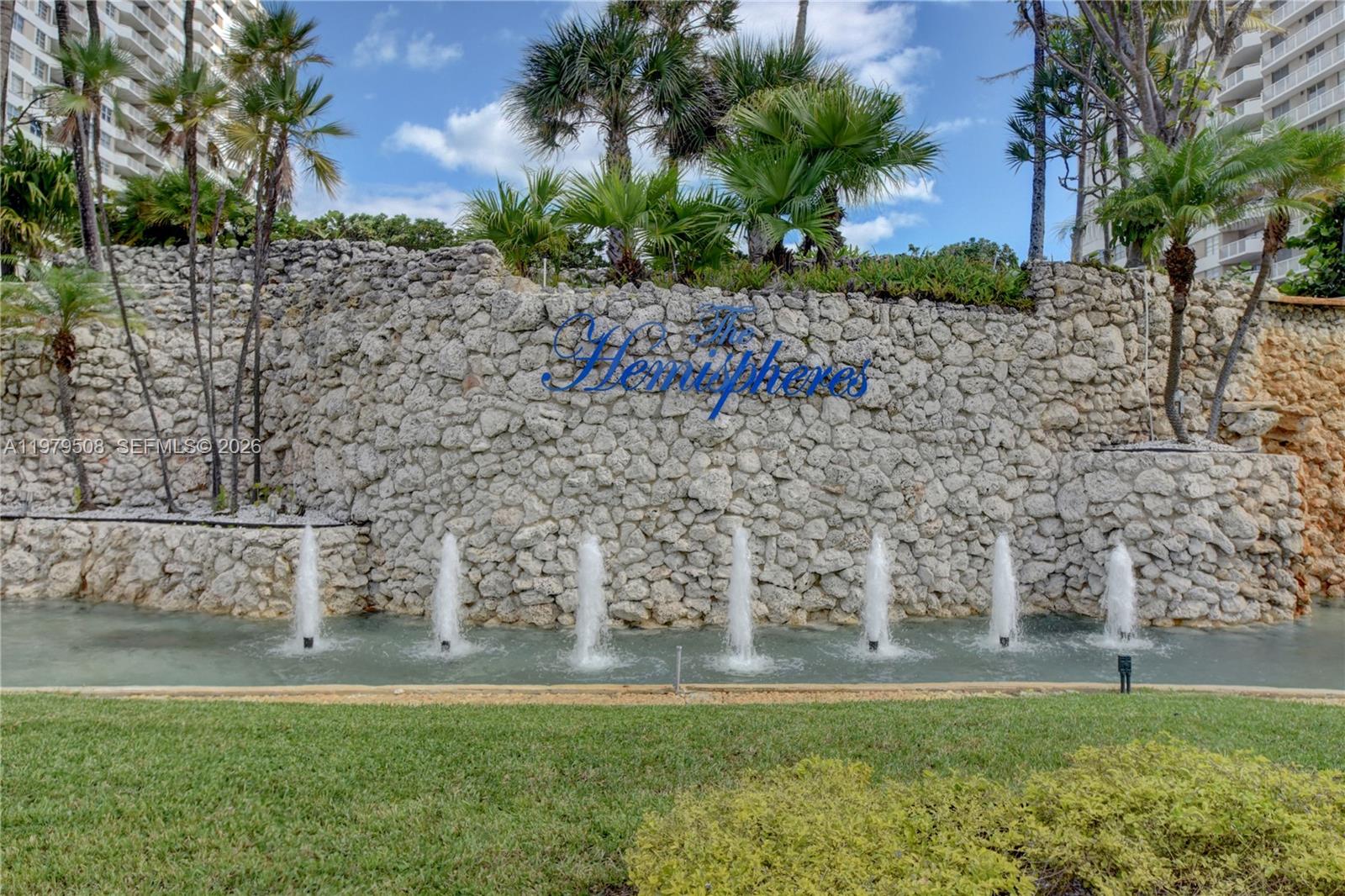 HEMISPHERES BAY NORTH - Residential