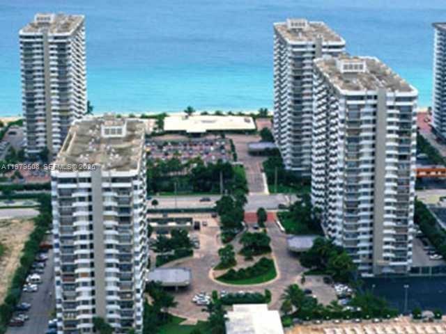 HEMISPHERES BAY NORTH - Residential