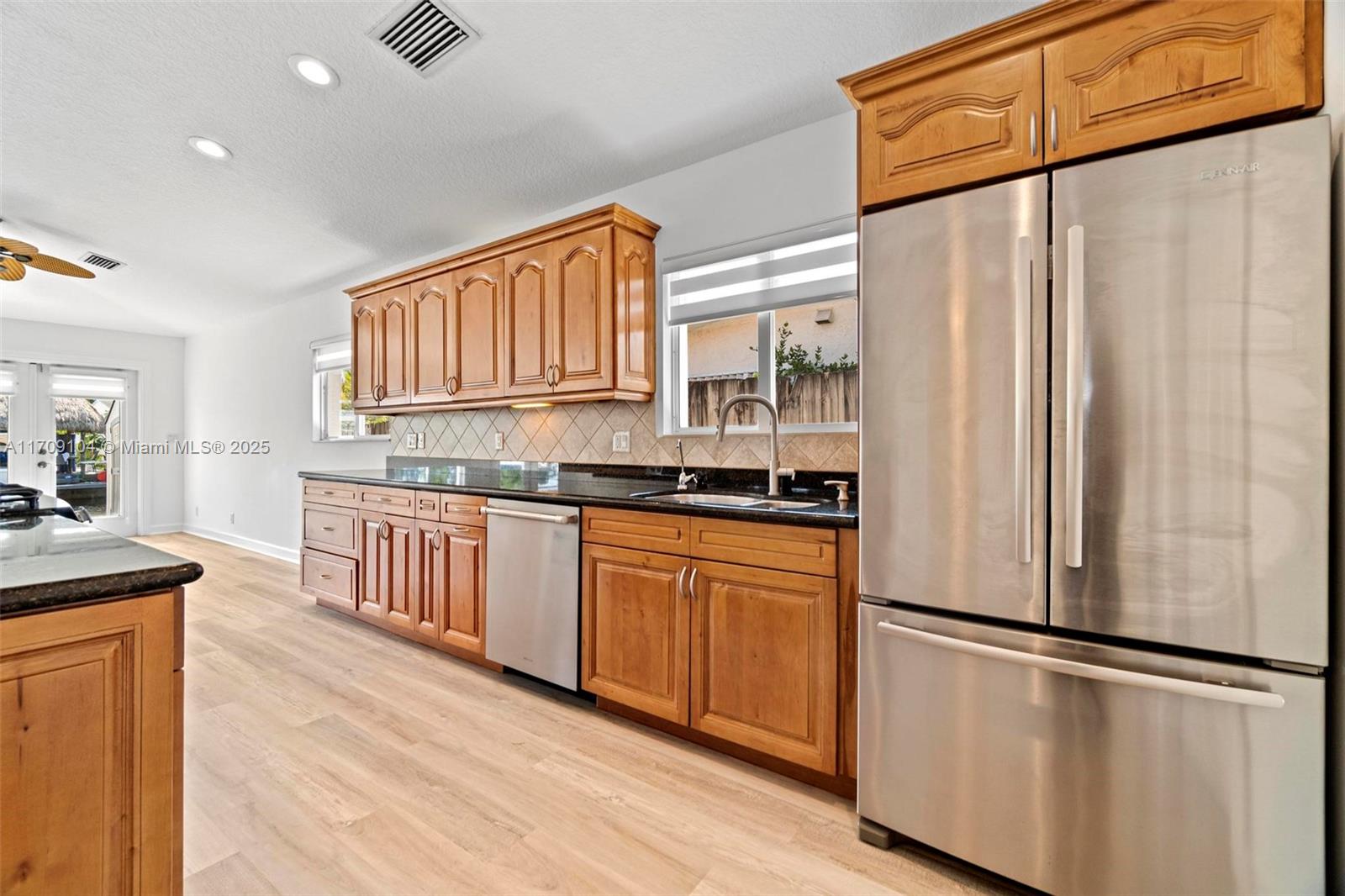 SHELTER ISLANDS - Residential Lease