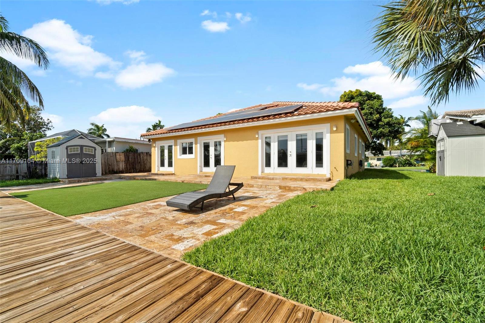 SHELTER ISLANDS - Residential Lease